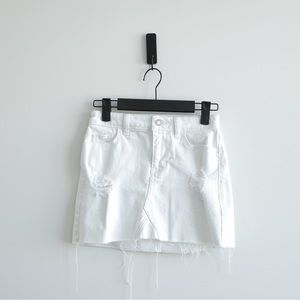 Hollister High-Rise Mini Skirt White Denim Raw Hem Size US 00